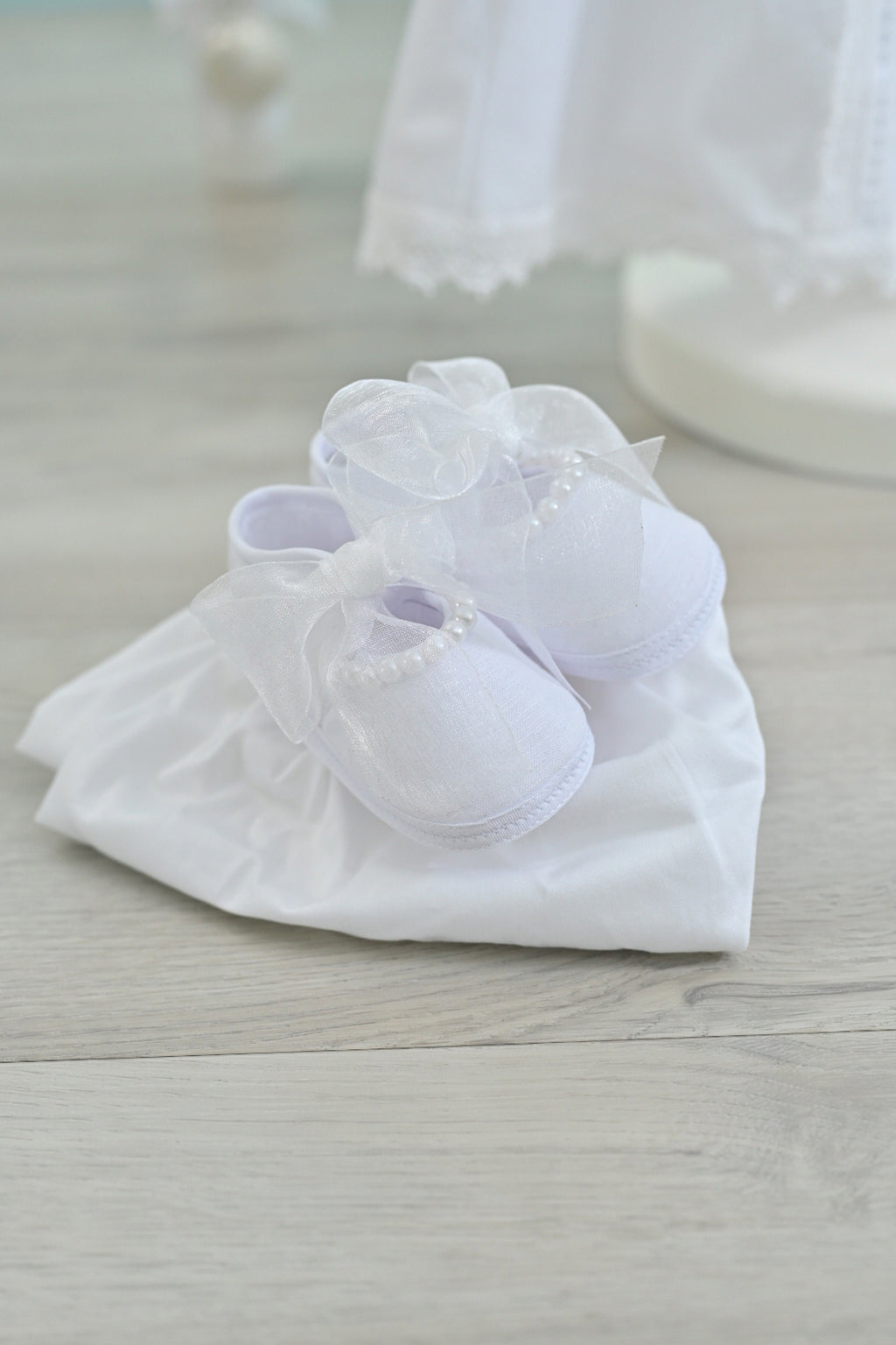 Pearl Border Soft Shoe