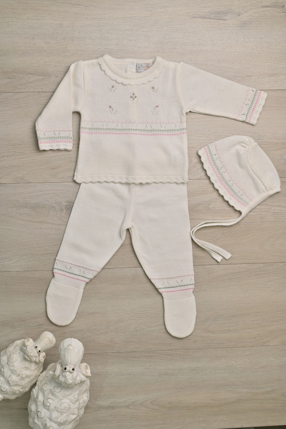 Victoria Set
