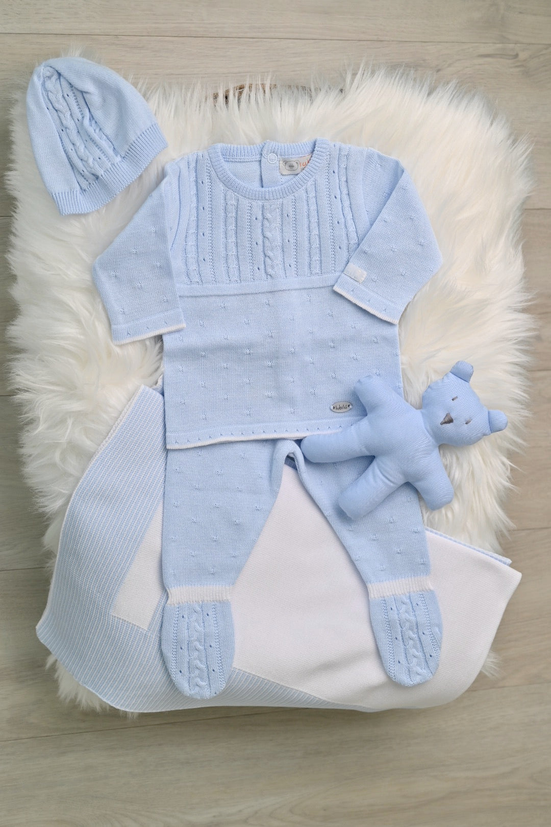 Alejandro Set