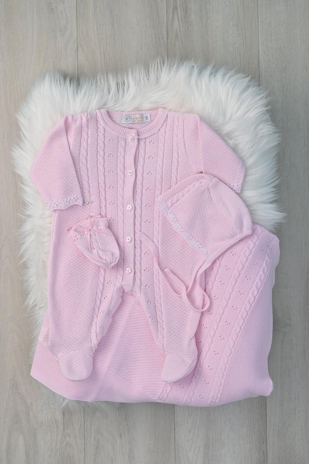 Pink Isabella Esquimal