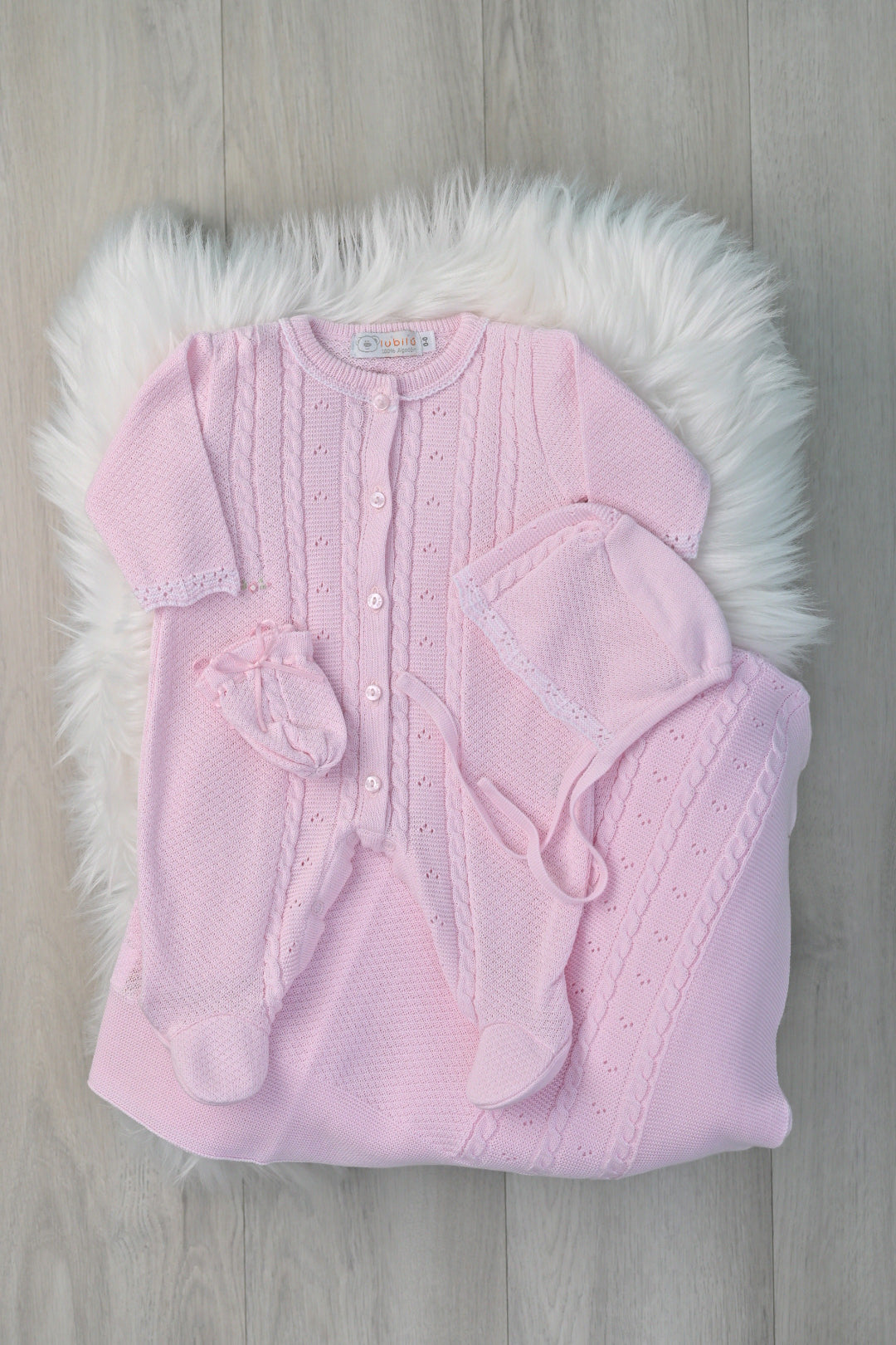 Pink Isabella Esquimal