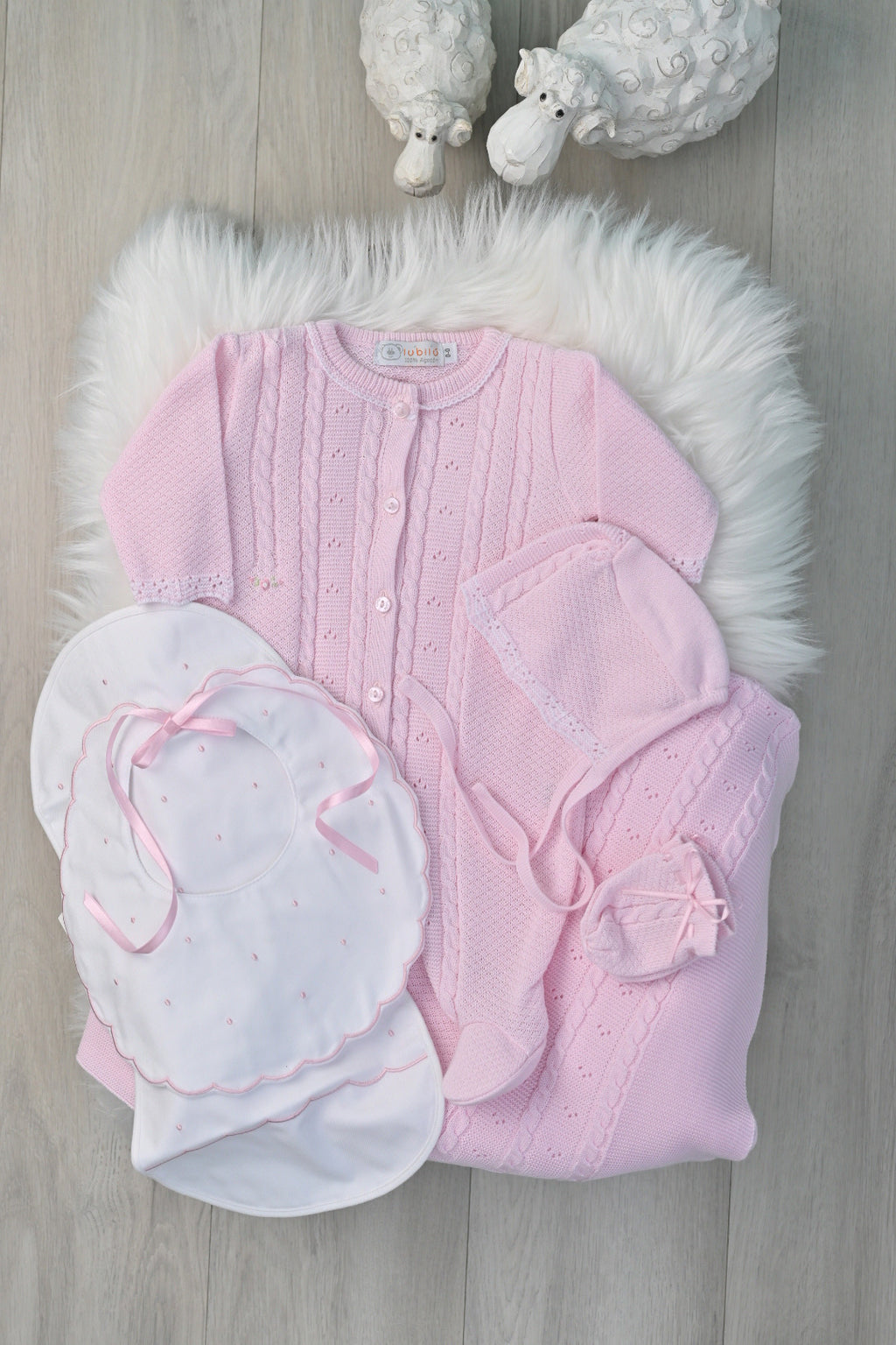 Pink Isabella Esquimal