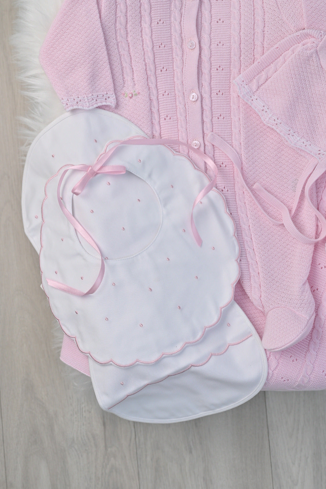 Set Babero y Trapo de Hombro Rosie